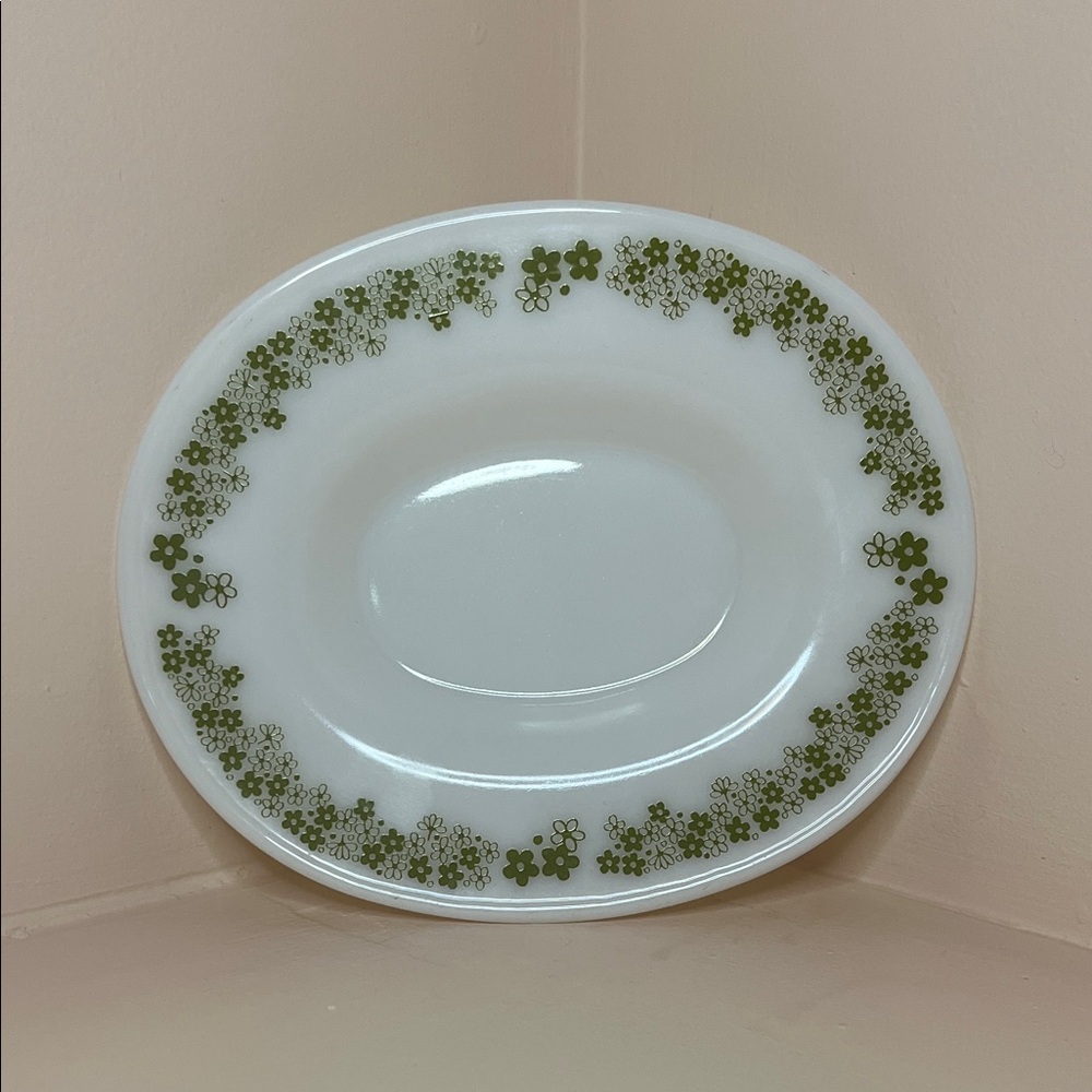 Pyrex vintage spring blossom/crazy daisy gravy boat plate
